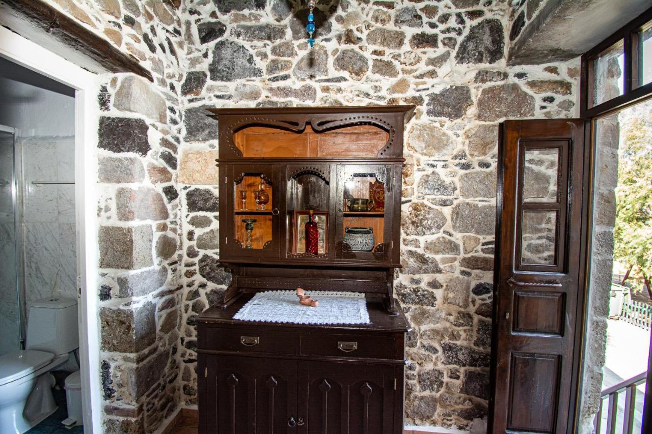 Plousiadi΄S Stone House Apartment Skála Exterior photo