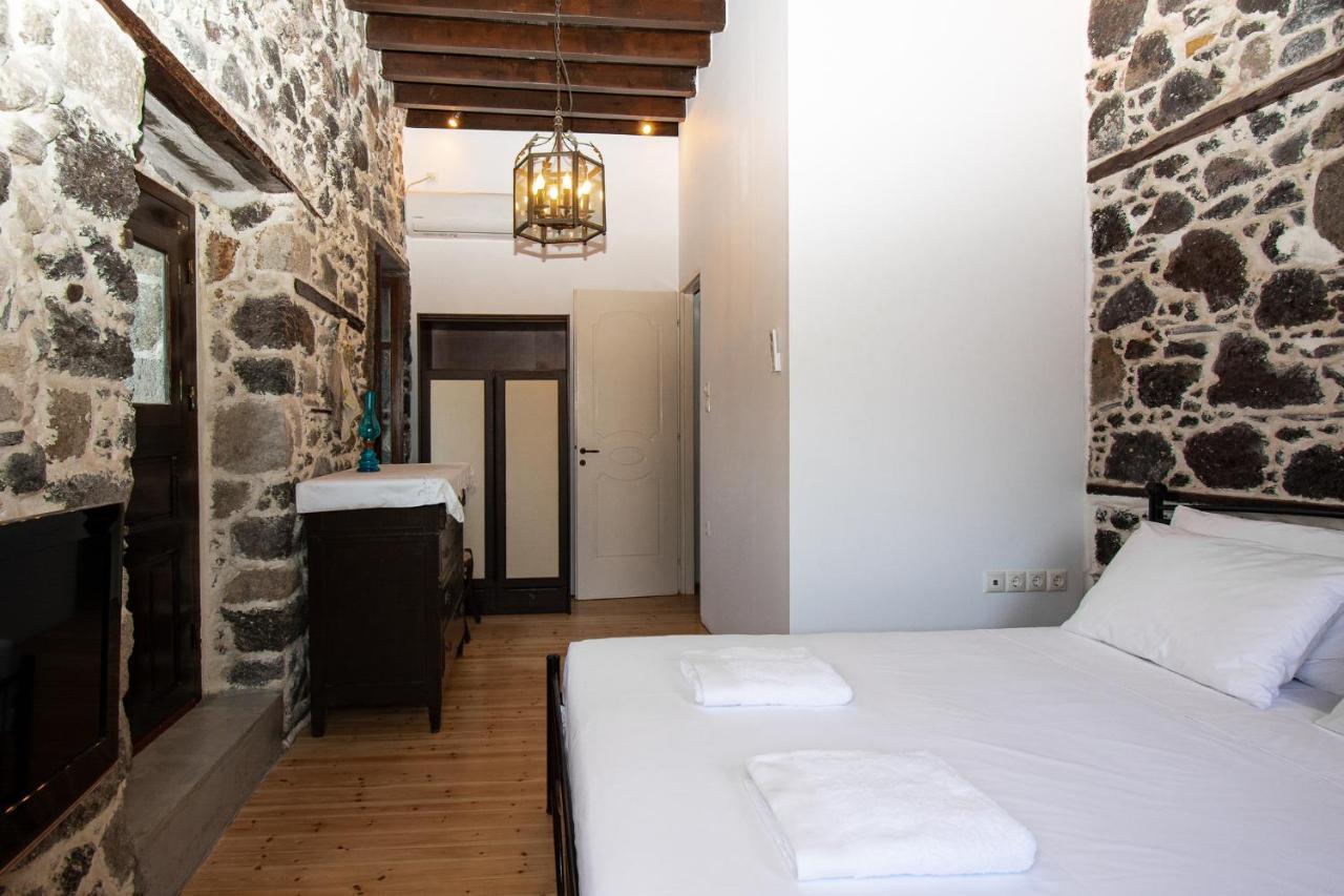 Plousiadi΄S Stone House Apartment Skála Exterior photo